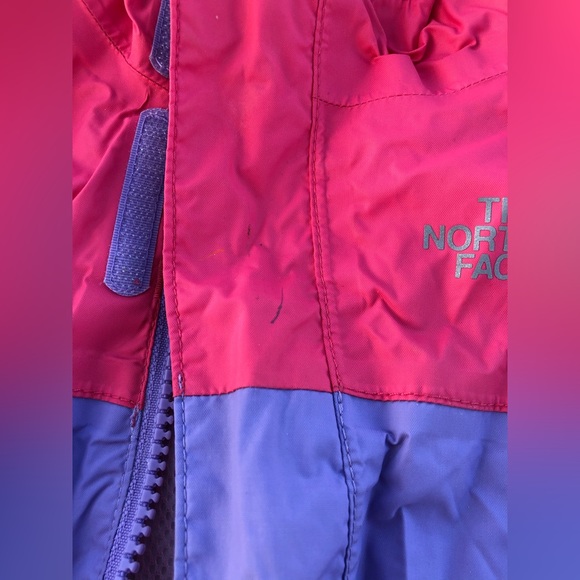 12-18 month North Face jacket. GUC. - Picture 4 of 6